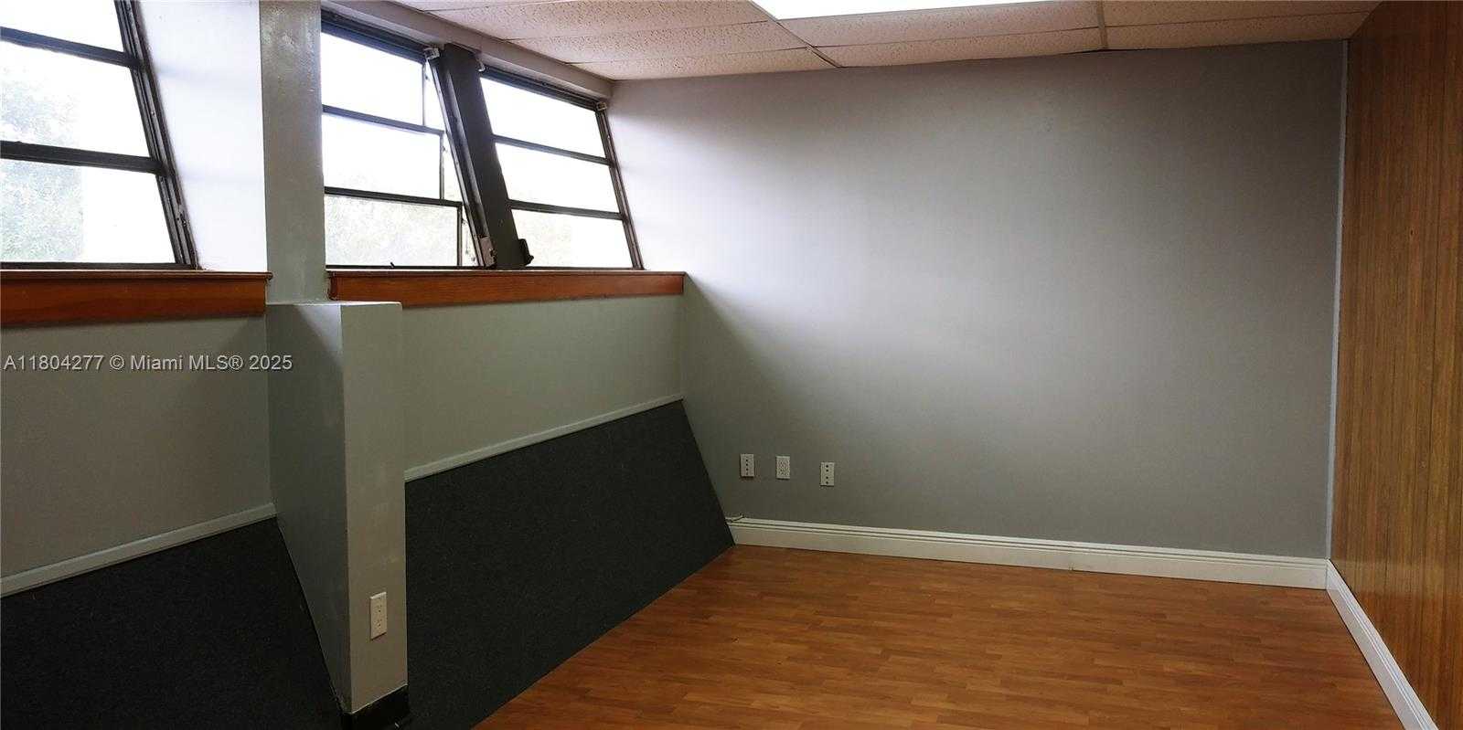 Small Image of 13028 SOUTH WEST 120TH ST #9, Miami Number 15