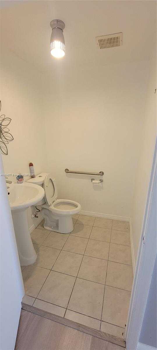 Small Image of 13028 SOUTH WEST 120TH ST #9, Miami Number 6
