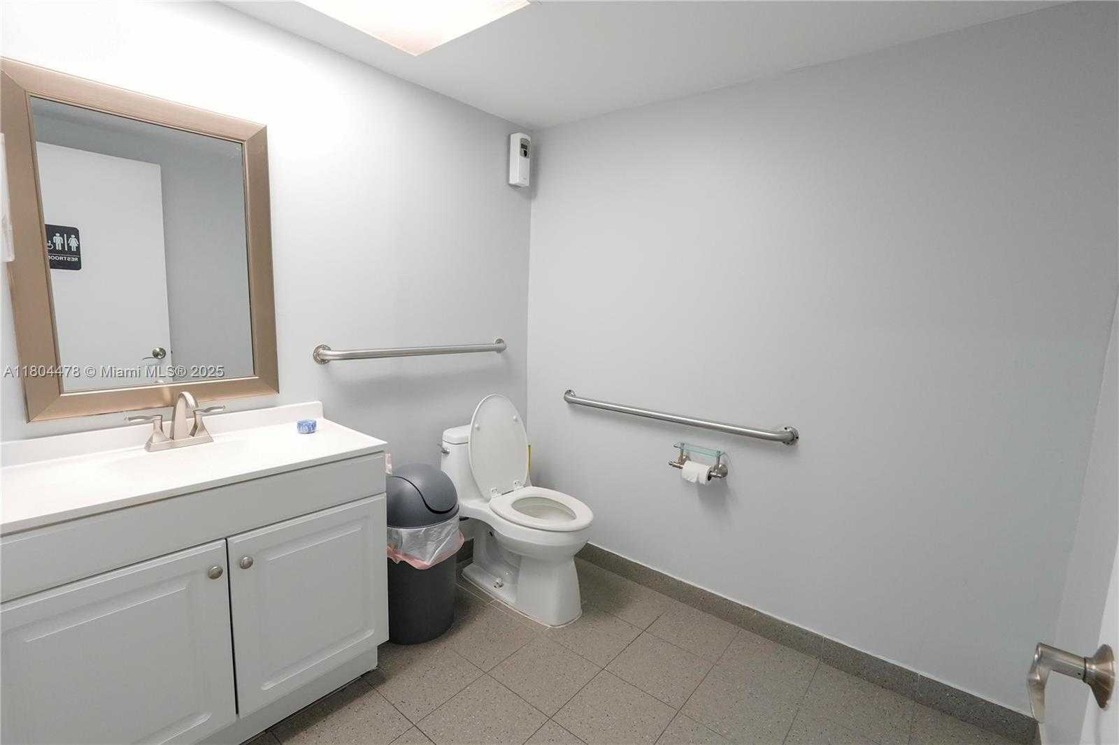 Small Image of 8125 SOUTH WEST 120TH ST, Pinecrest Number 26