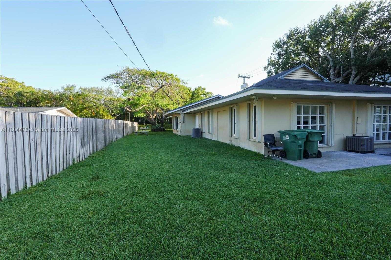 Small Image of 8125 SOUTH WEST 120TH ST, Pinecrest Number 4