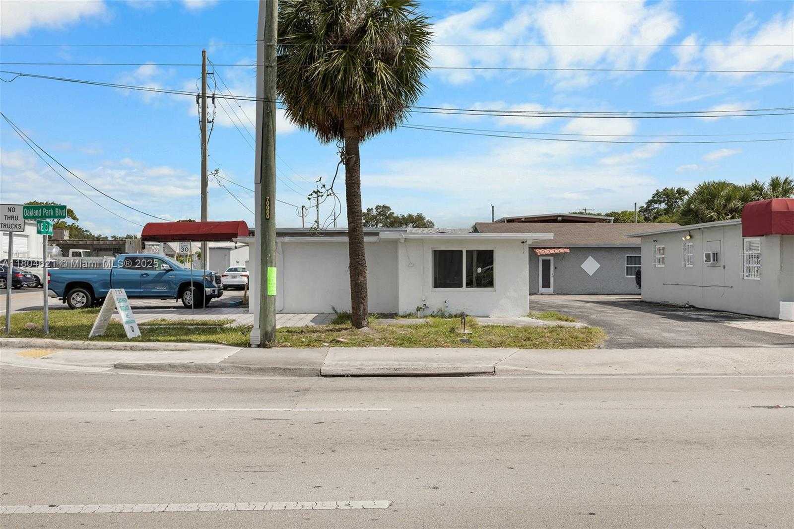 Small Image of 401 EAST OAKLAND PARK BLVD, Oakland Park Number 22