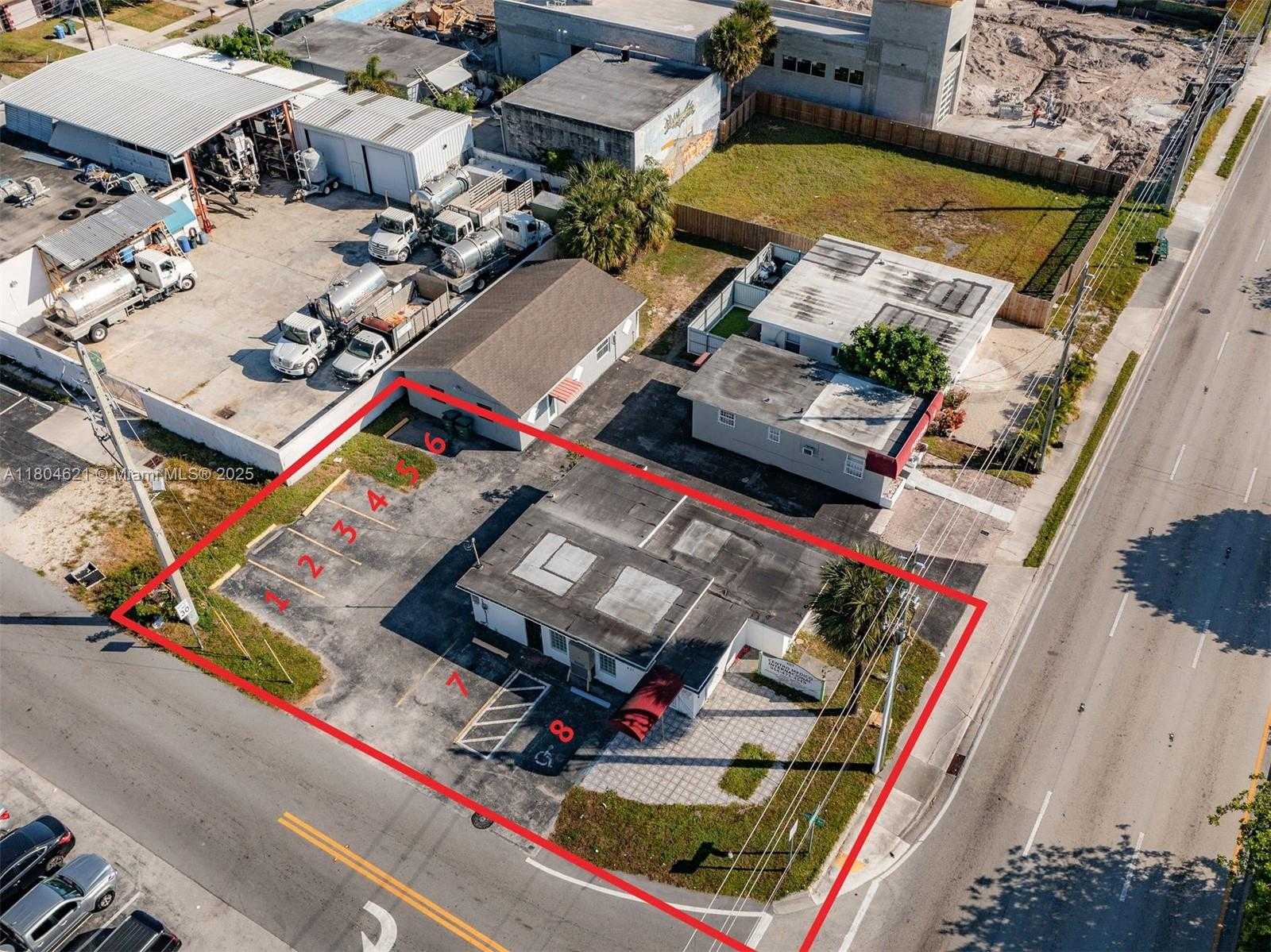 Small Image of 401 EAST OAKLAND PARK BLVD, Oakland Park Number 3
