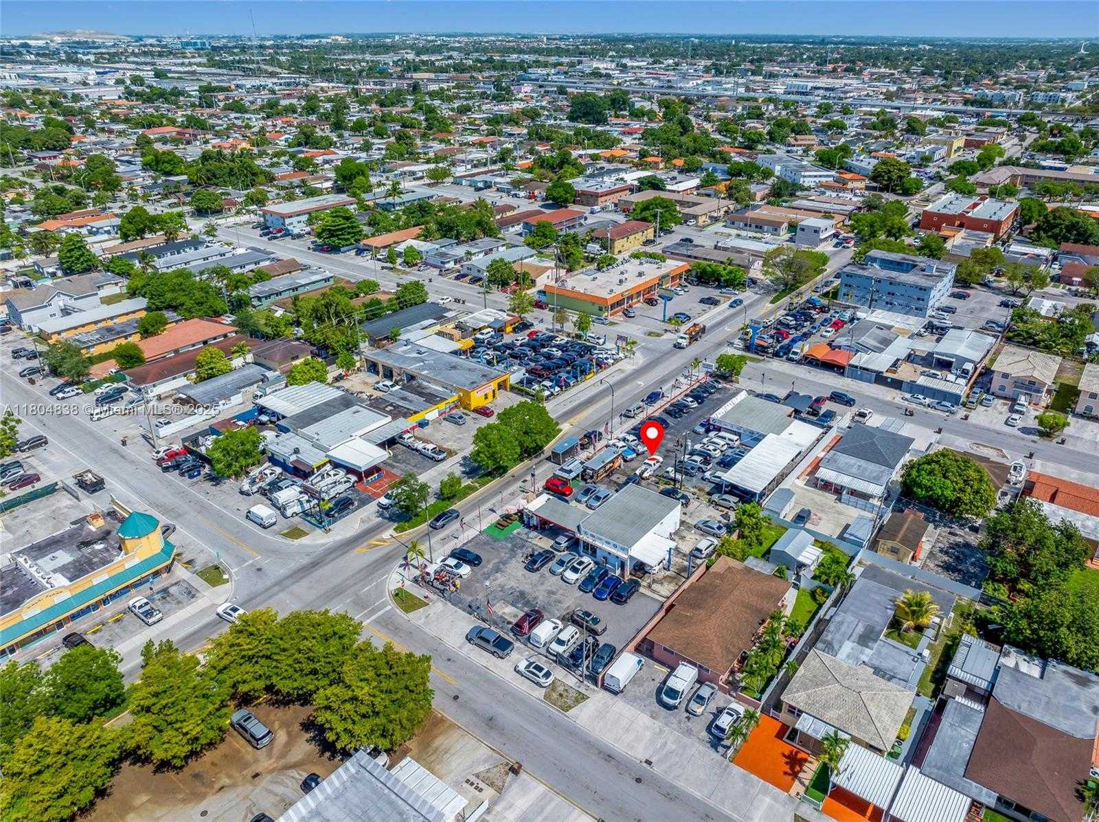 Small Image of 1475 PALM AVE, Hialeah Number 2