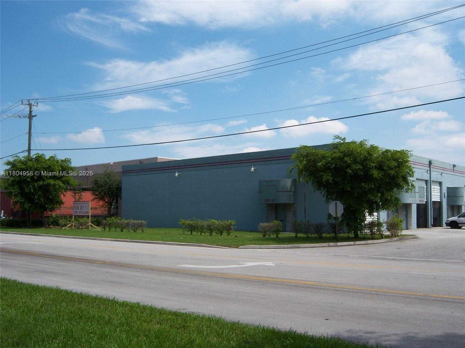 Small Image of 6995 #45, Miami Number 13