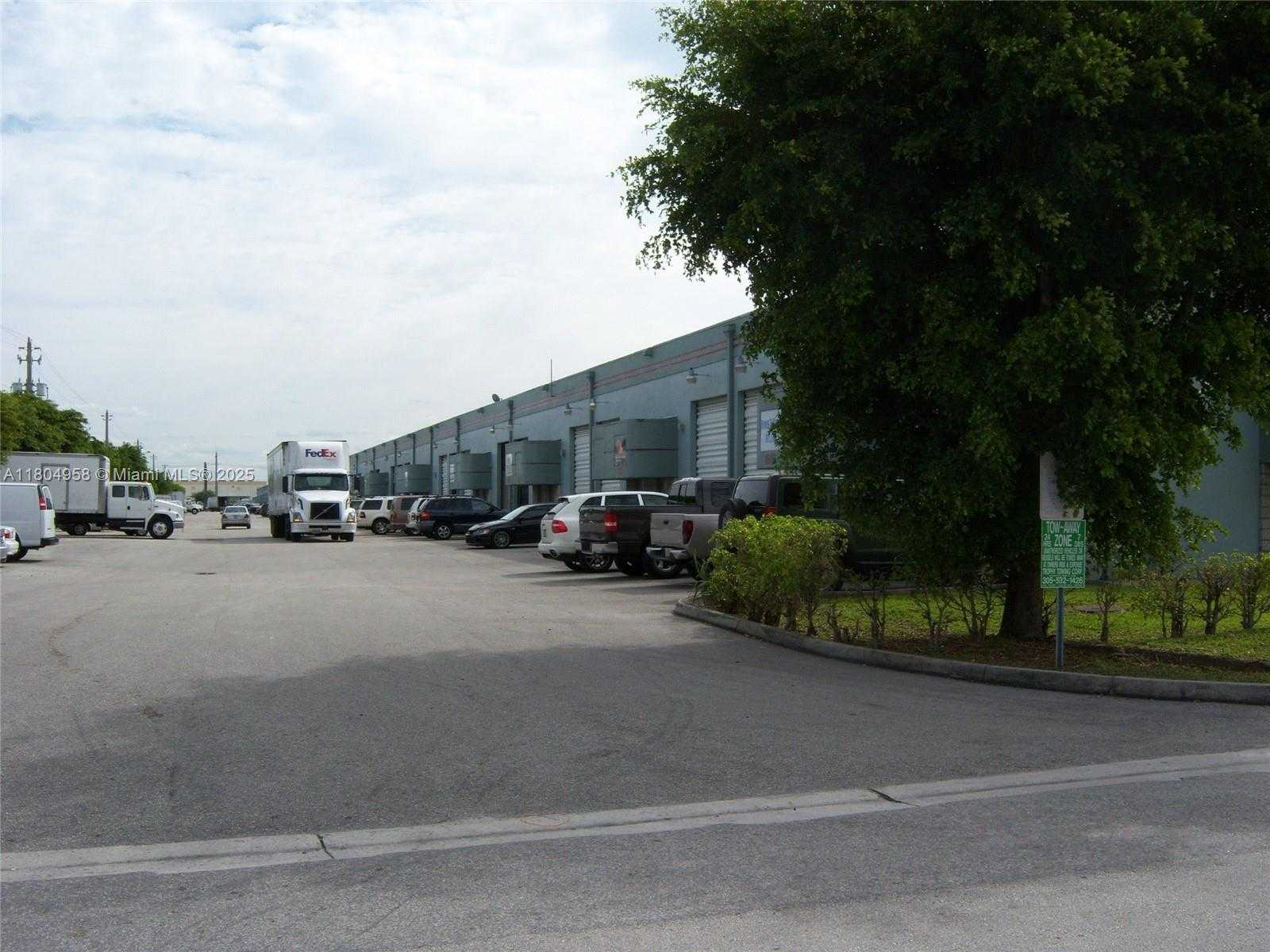 Small Image of 6995 #45, Miami Number 14
