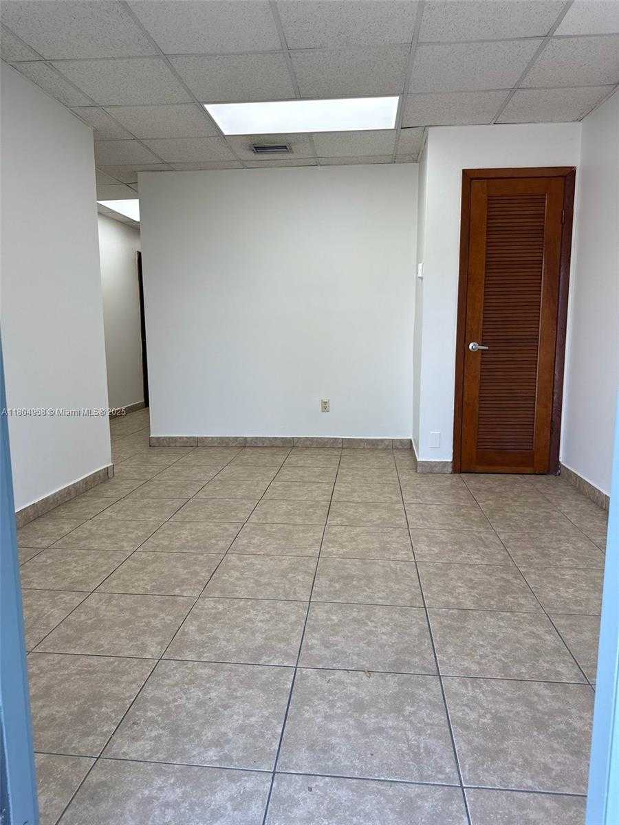 Small Image of 6995 #45, Miami Number 3