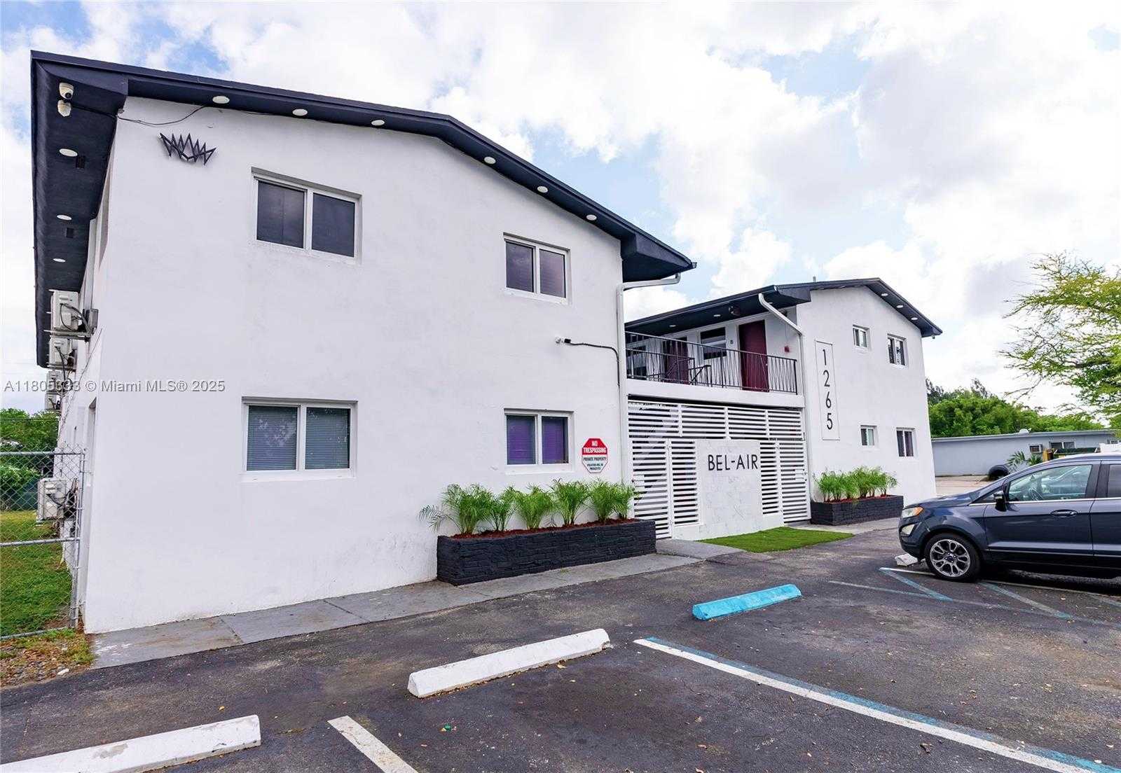 Small Image of 1265 SHARAZAD BLVD, Opa-Locka Number 6
