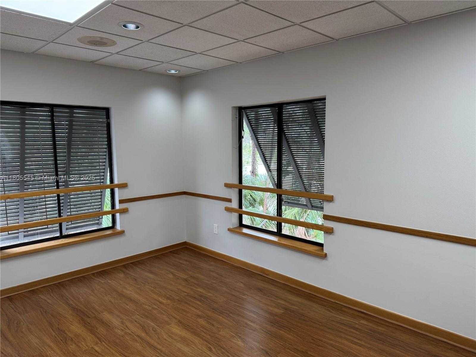 Small Image of 13275 SOUTH WEST 124TH ST, Miami Number 12