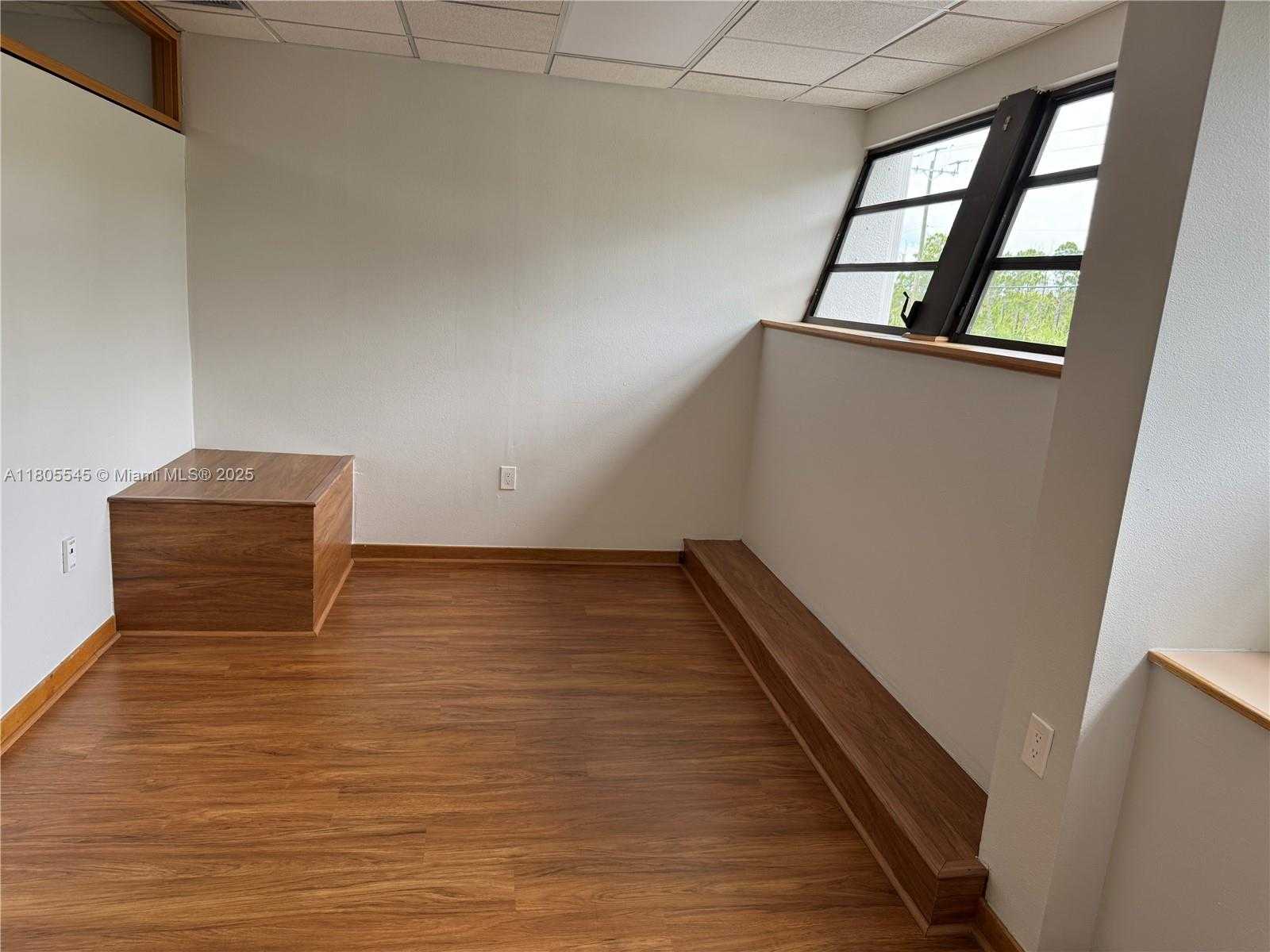 Small Image of 13275 SOUTH WEST 124TH ST, Miami Number 14