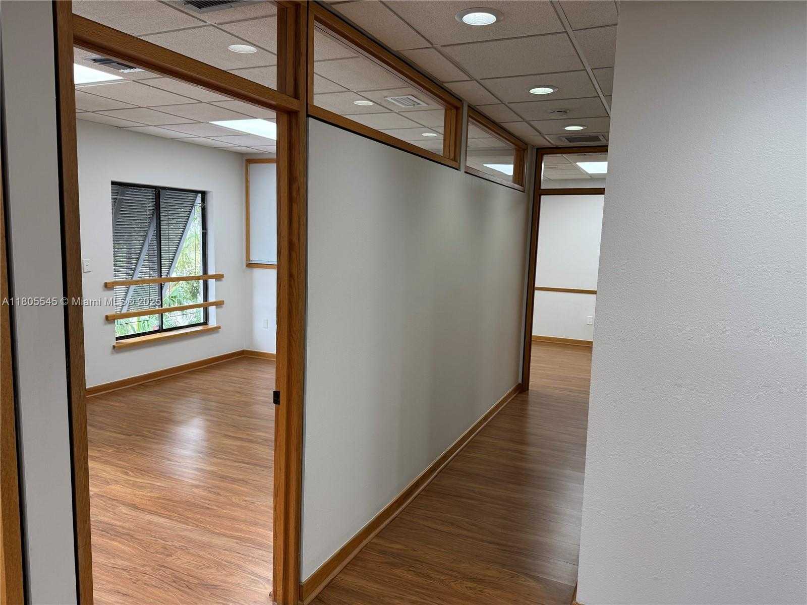 Small Image of 13275 SOUTH WEST 124TH ST, Miami Number 16