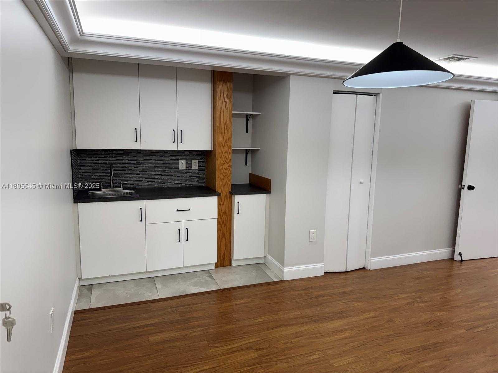Small Image of 13275 SOUTH WEST 124TH ST, Miami Number 4