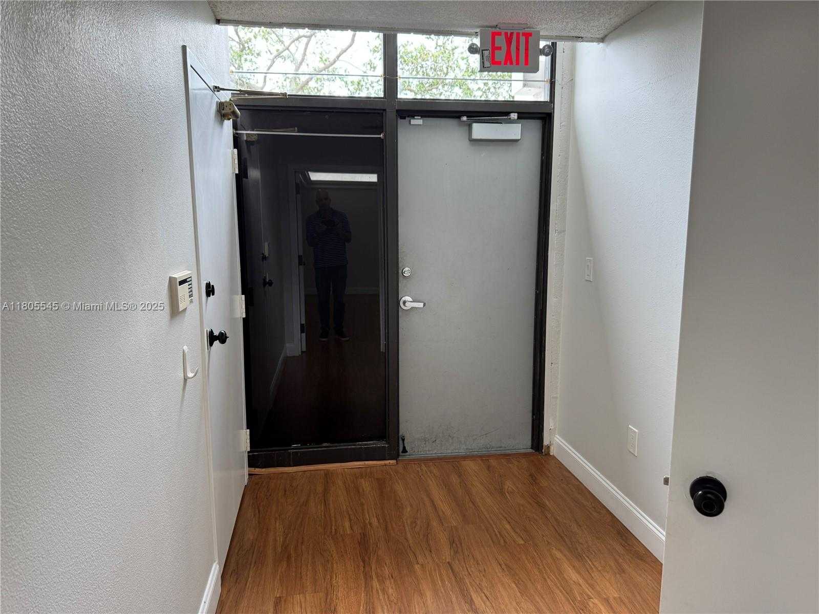 Small Image of 13275 SOUTH WEST 124TH ST, Miami Number 6