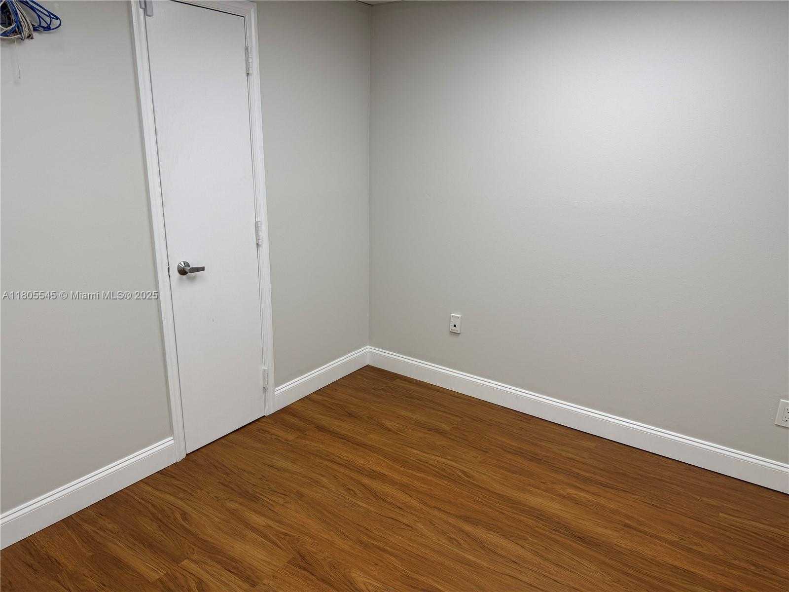 Small Image of 13275 SOUTH WEST 124TH ST, Miami Number 7