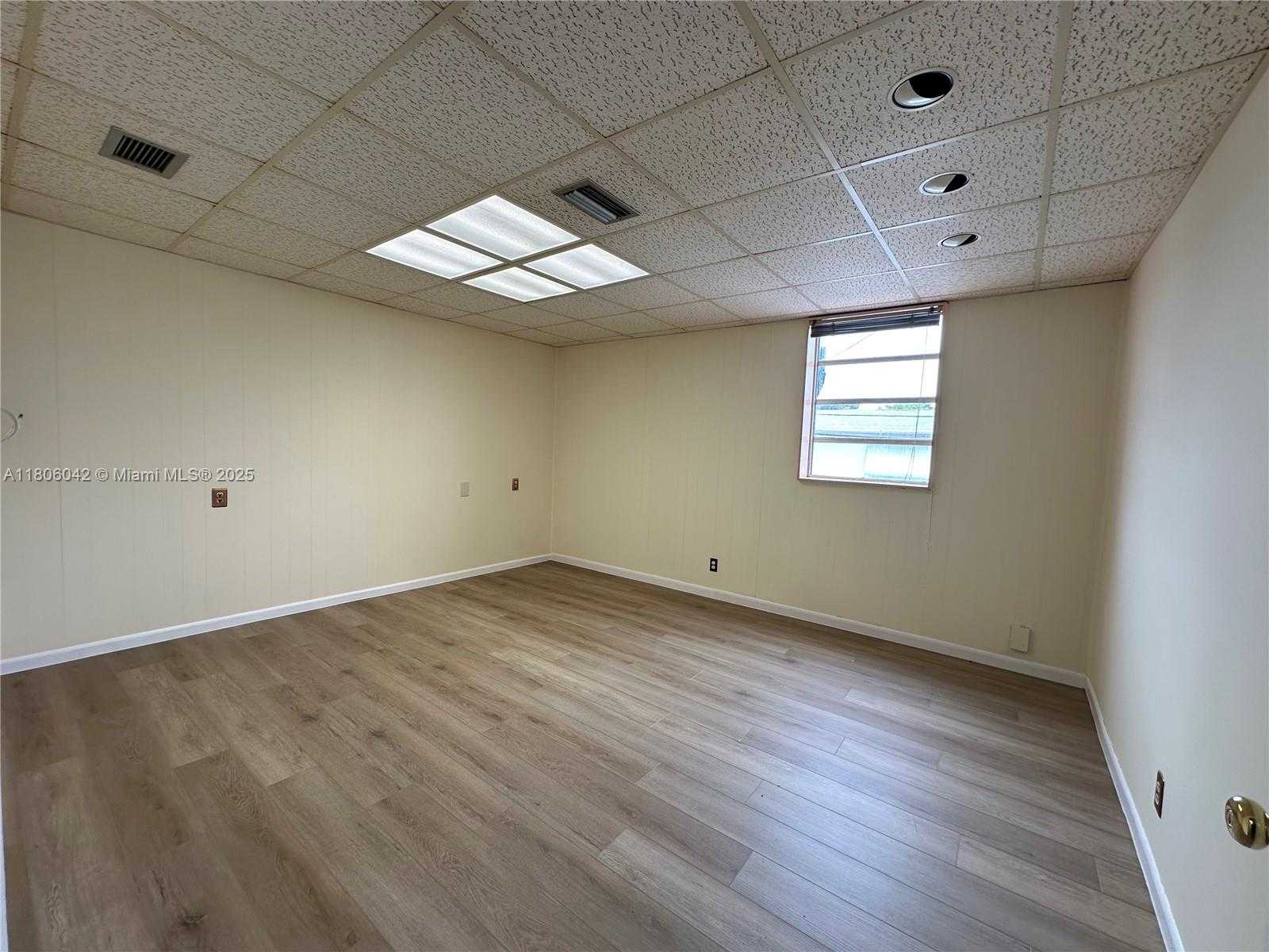 Small Image of 3816 HOLLYWOOD BLVD #204, Hollywood Number 11