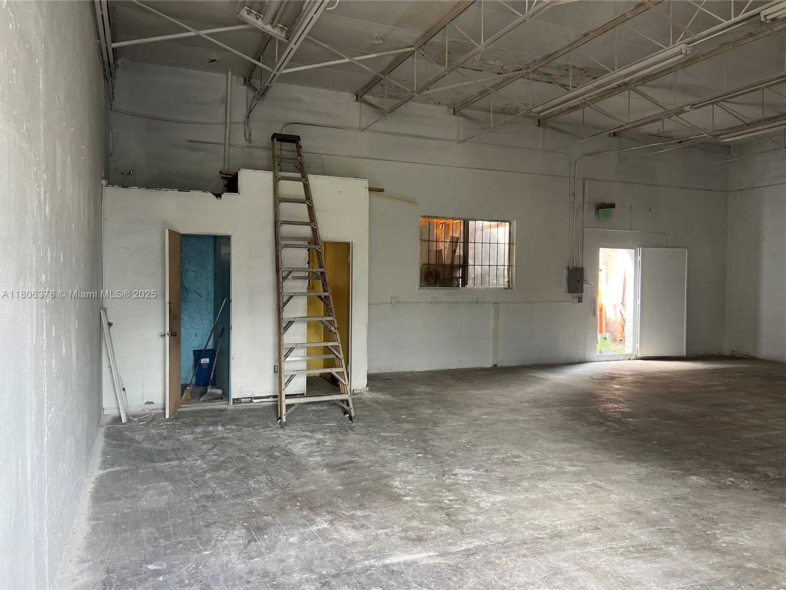 Small Image of 1325 EAST 10TH AVE #3, Hialeah Number 12