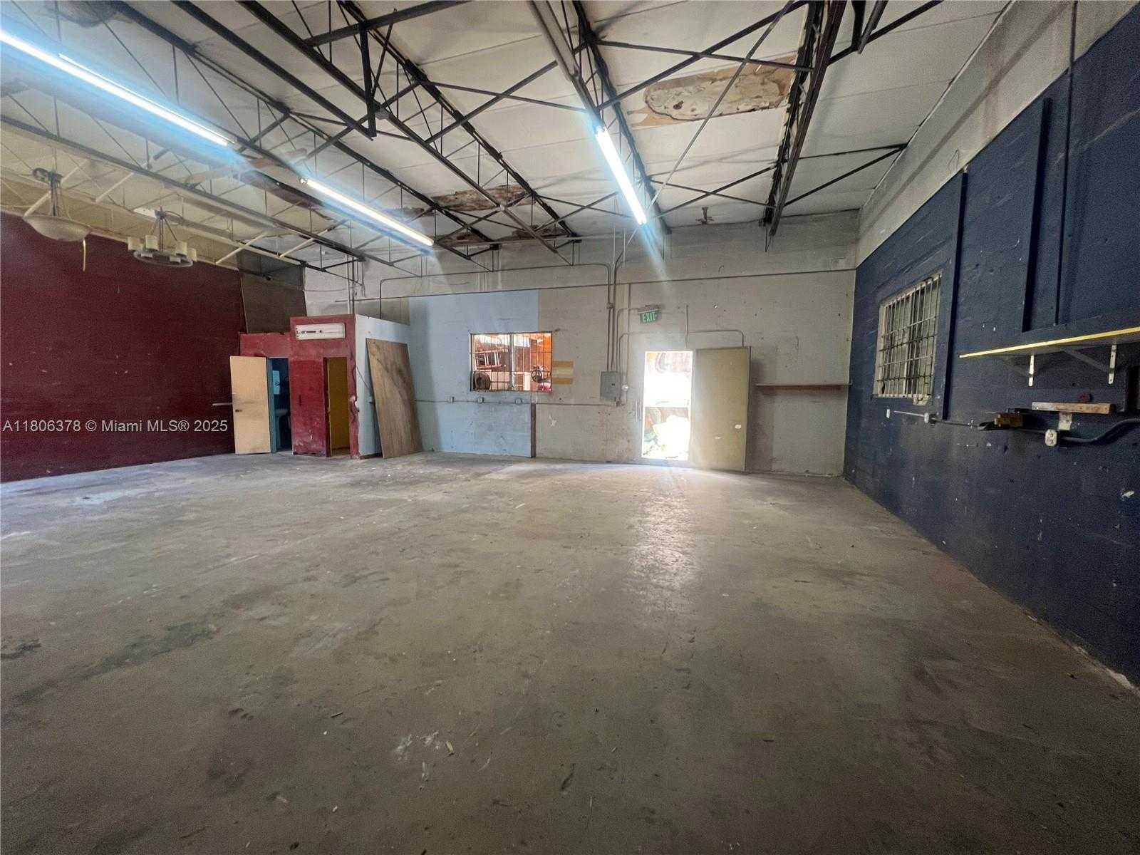 Small Image of 1325 EAST 10TH AVE #3, Hialeah Number 17