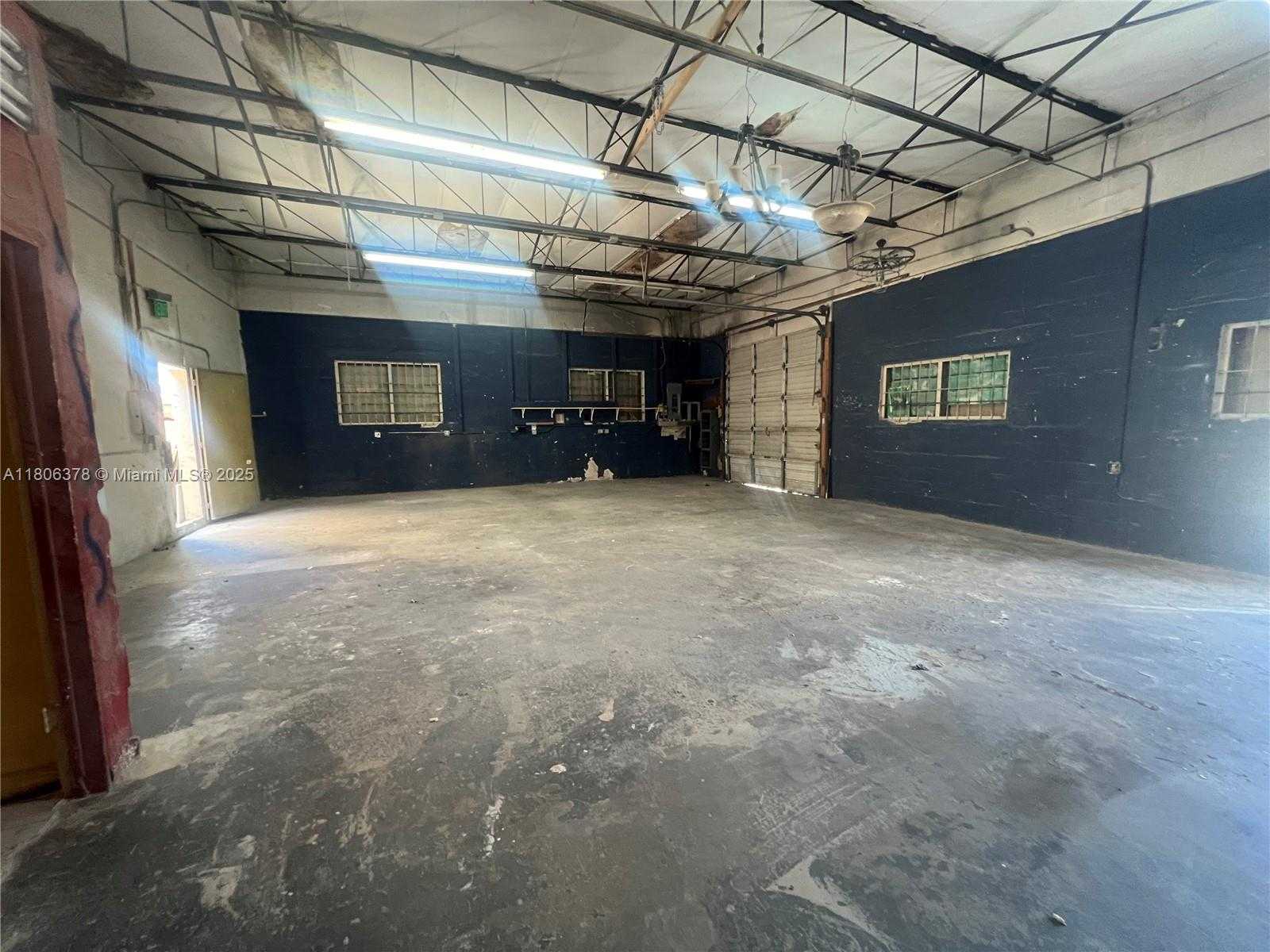 Small Image of 1325 EAST 10TH AVE #3, Hialeah Number 18