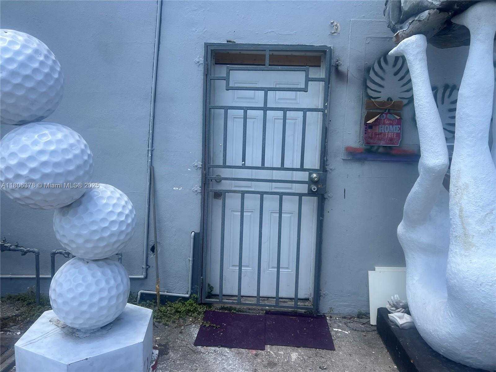 Small Image of 1325 EAST 10TH AVE #3, Hialeah Number 4