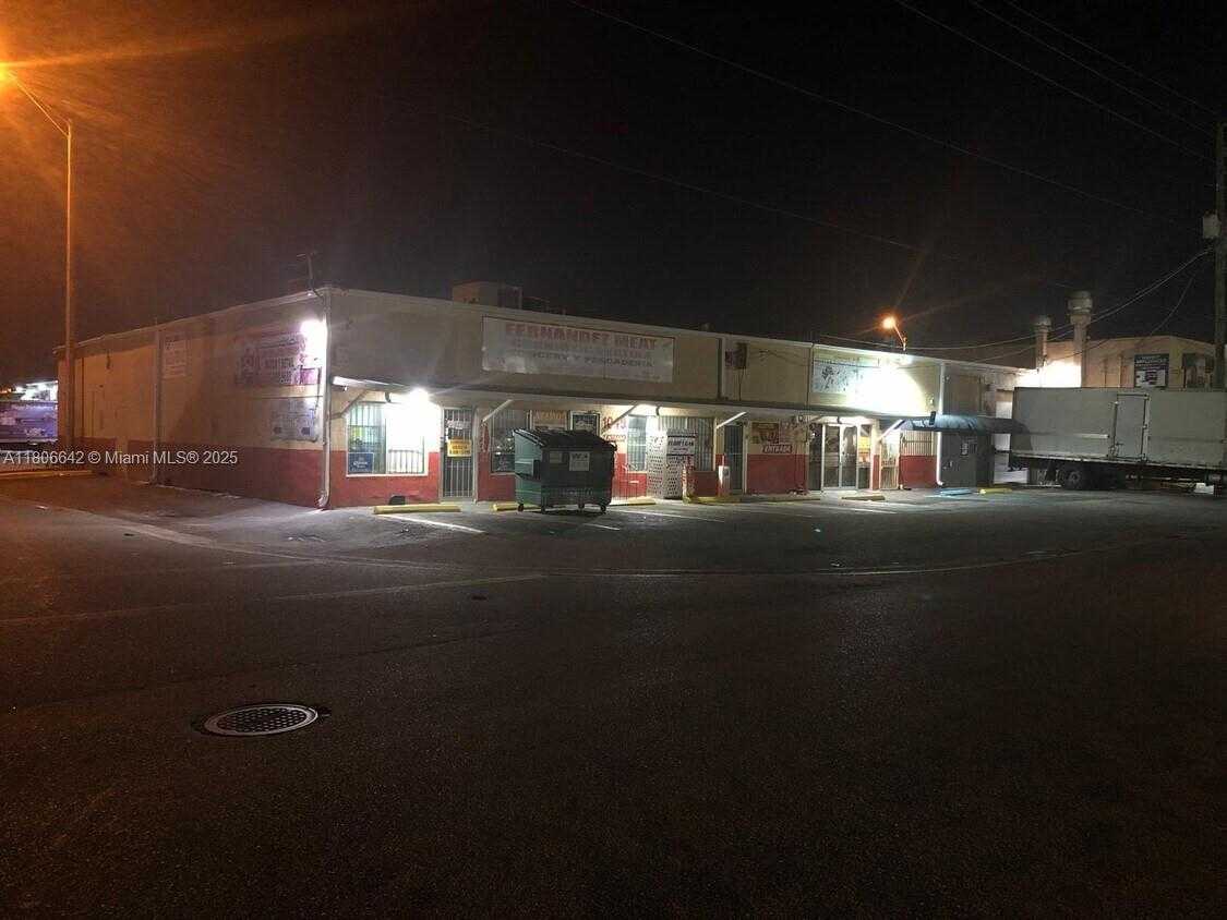Small Image of 4125 EAST 10TH CT, Hialeah Number 11