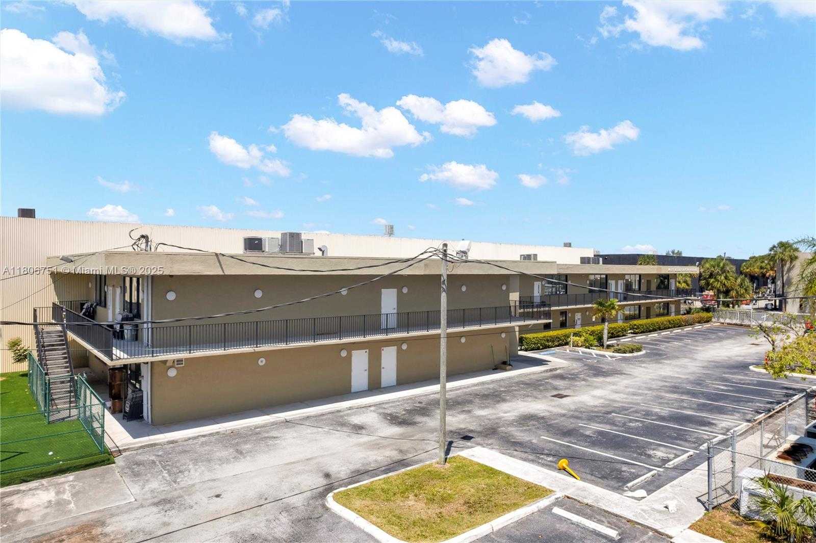 Small Image of 901 NORTH WEST 11TH AVE, Fort Lauderdale Number 2