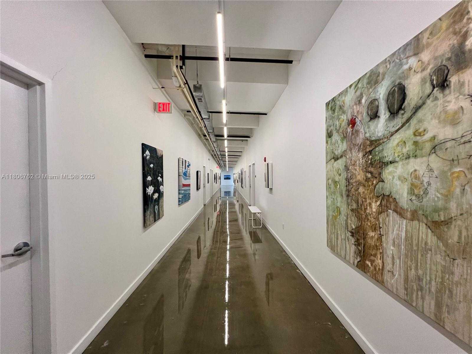 Small Image of Miami Number 3