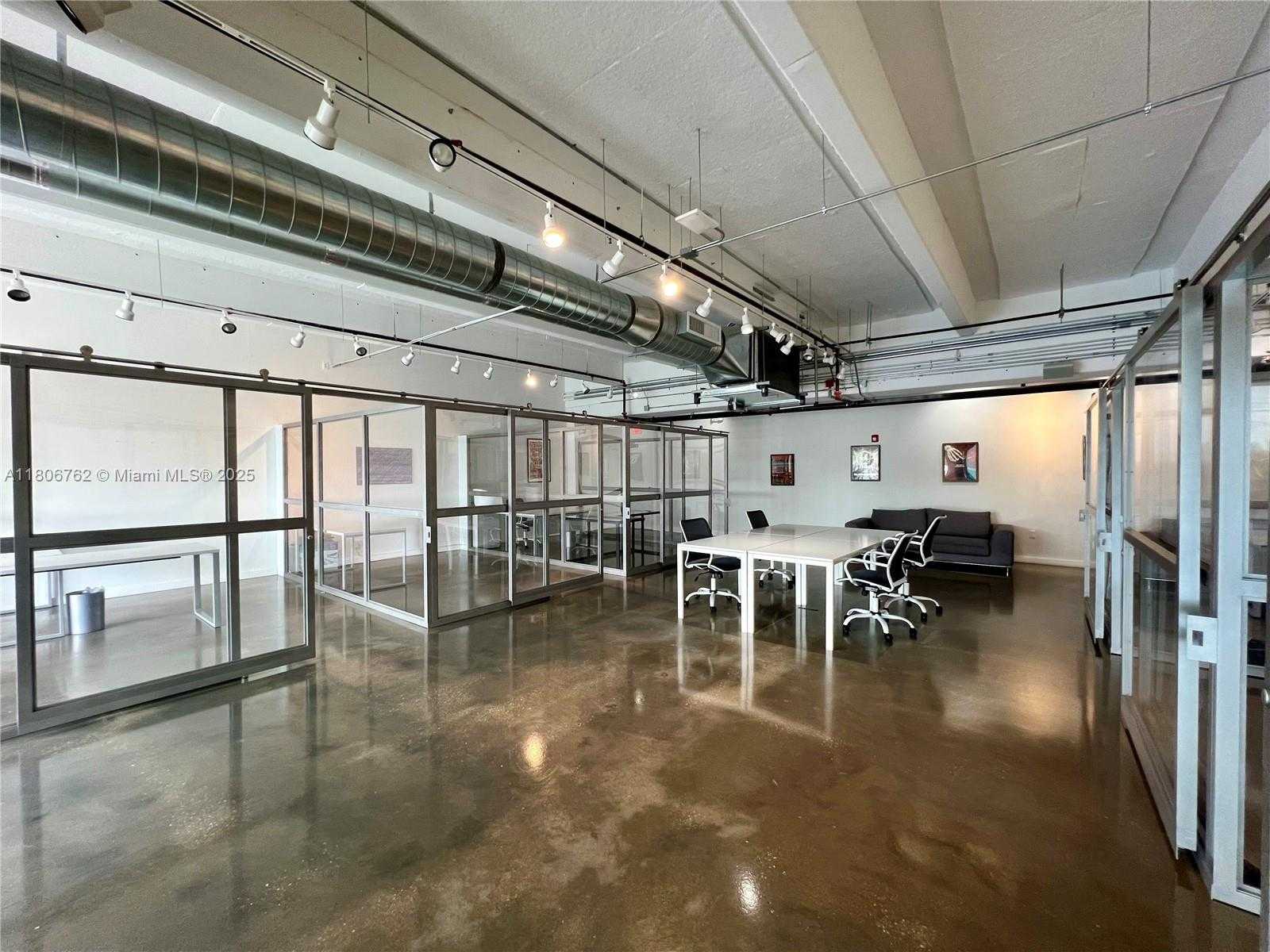 Small Image of Miami Number 6