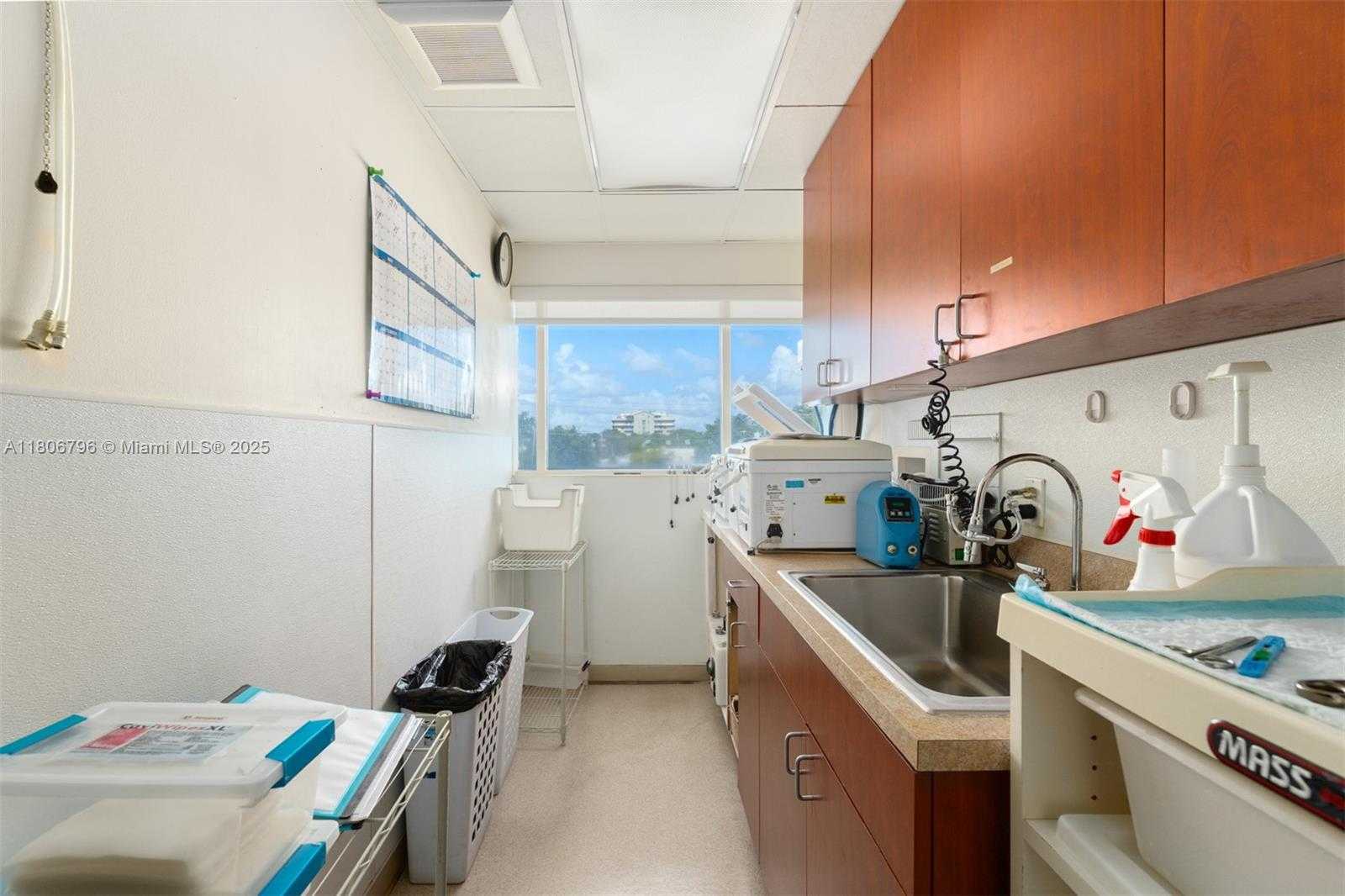 Small Image of 1378 CORAL WAY #3, Miami Number 16
