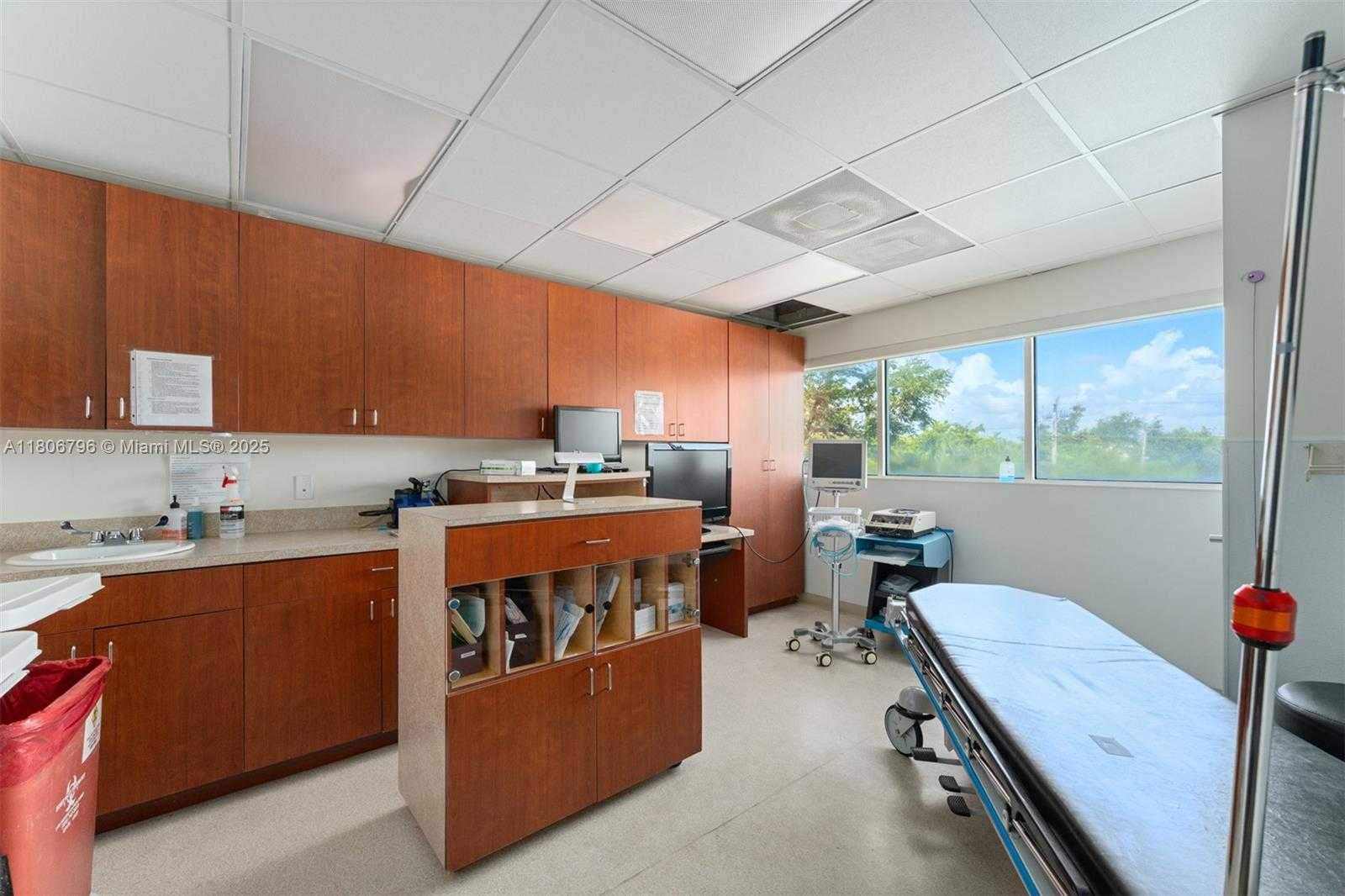 Small Image of 1378 CORAL WAY #3, Miami Number 18