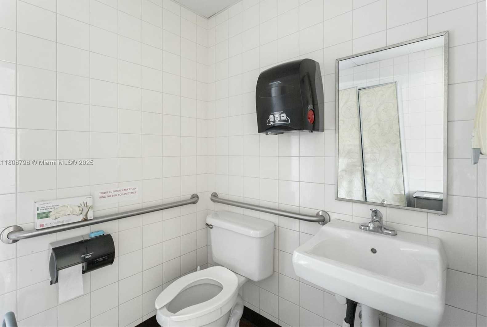 Small Image of 1378 CORAL WAY #3, Miami Number 20
