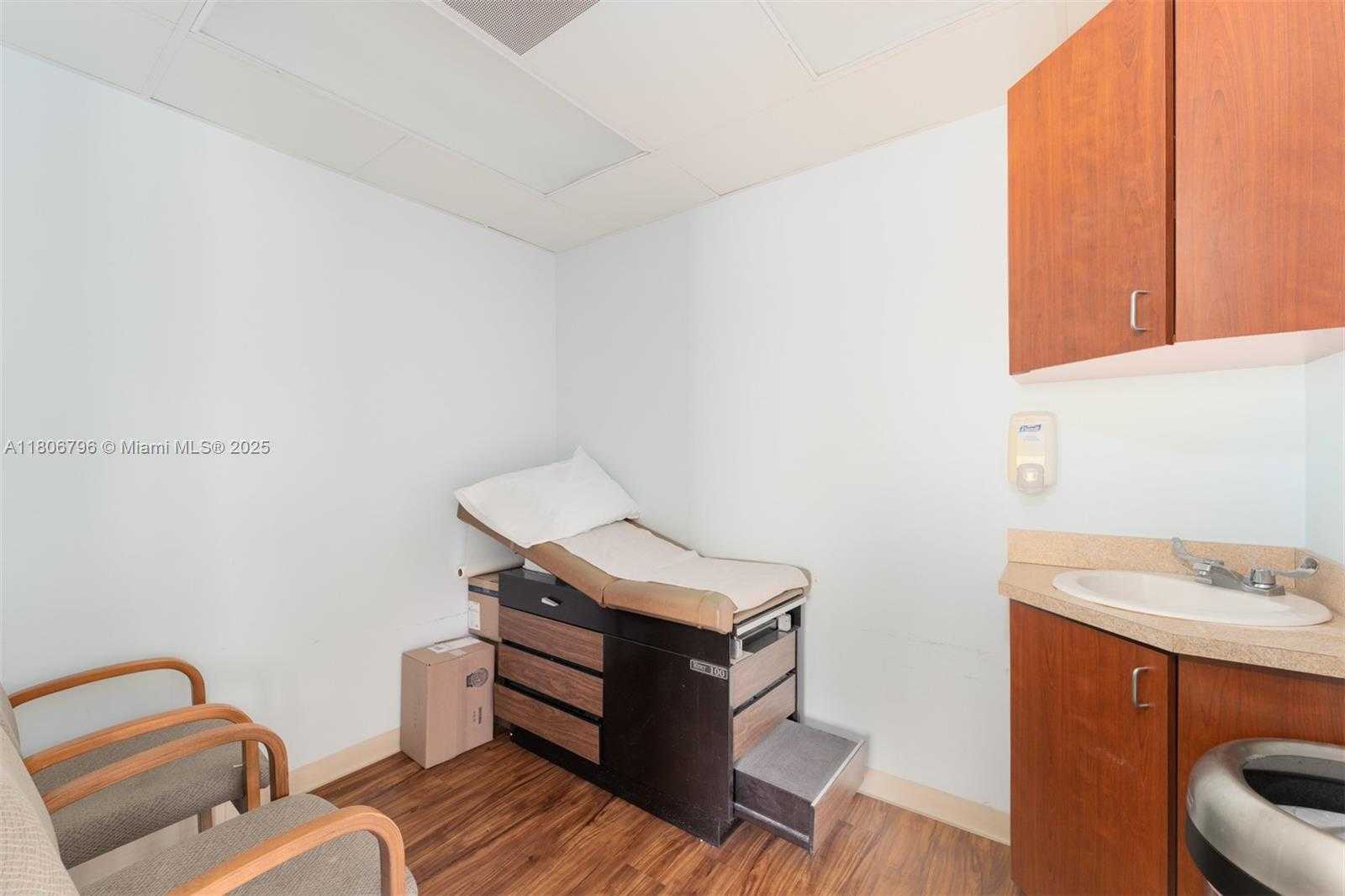 Small Image of 1378 CORAL WAY #3, Miami Number 9