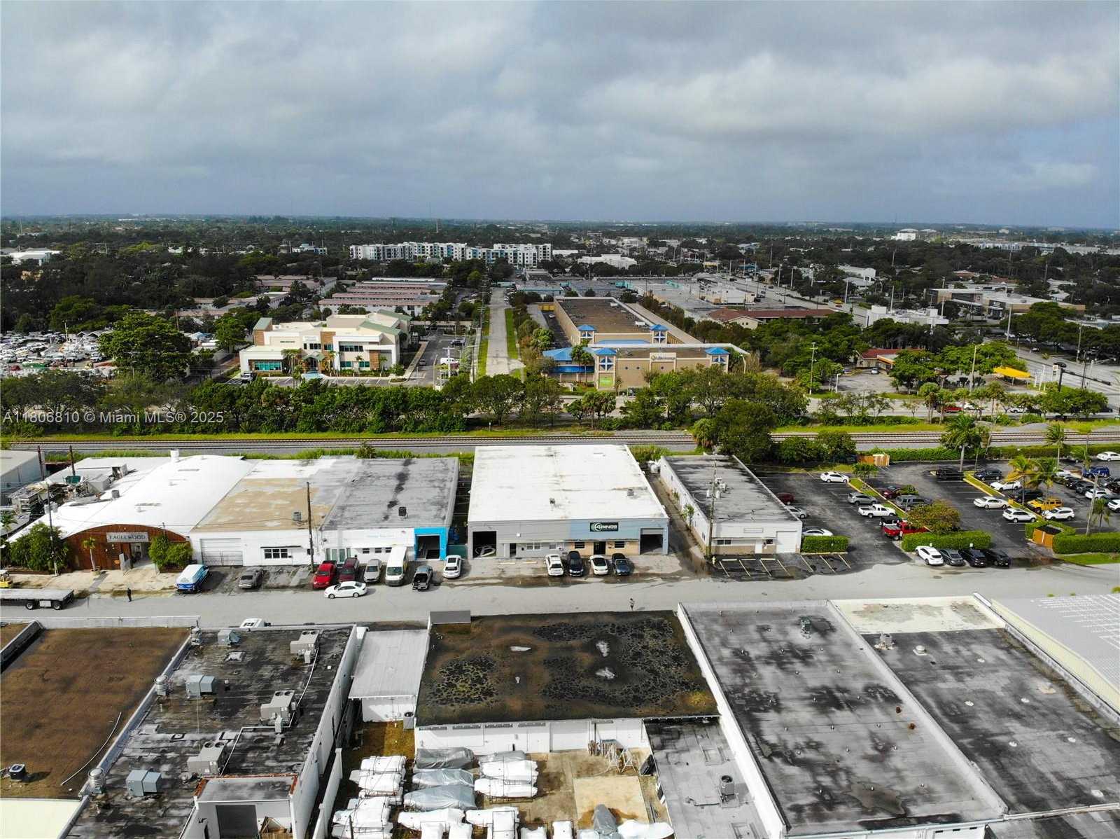 Small Image of 3031 NORTH EAST 12TH TER, Oakland Park Number 13