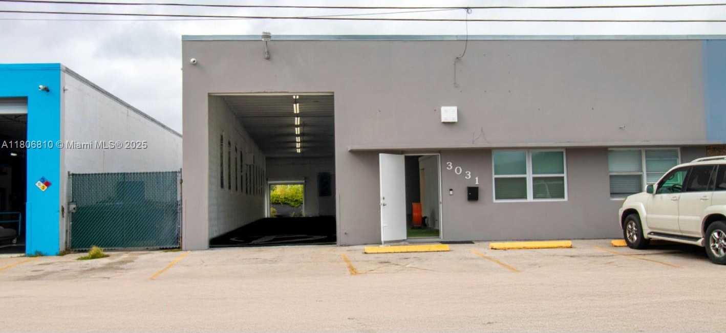Small Image of 3031 NORTH EAST 12TH TER, Oakland Park Number 2