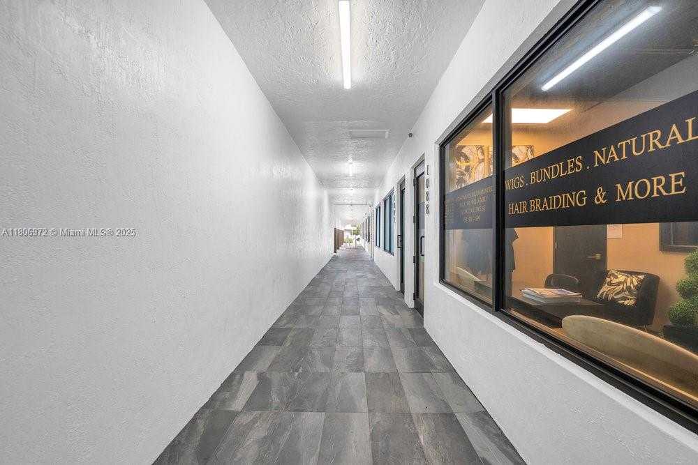 Small Image of 1100 SUNSET STRIP #1100-04, Sunrise Number 10