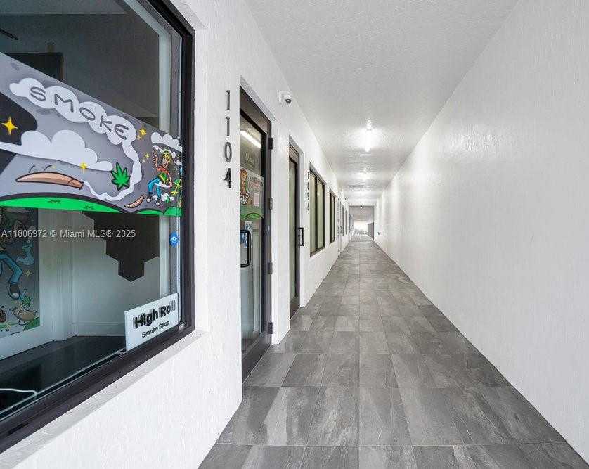 Small Image of 1100 SUNSET STRIP #1100-04, Sunrise Number 11