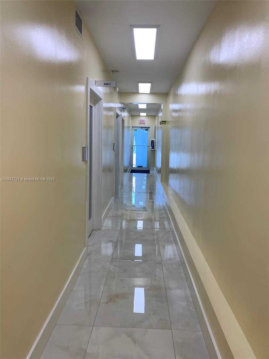 Small Image of 1772 WEST FLAGLER ST, Miami Number 4