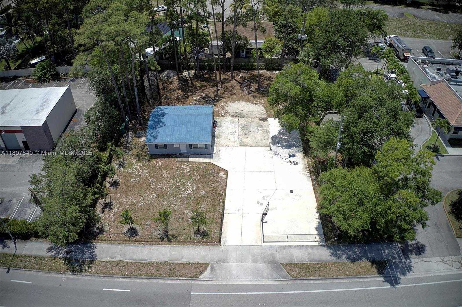 Small Image of 4736 LAKE WORTH RD, Green Acres Number 26