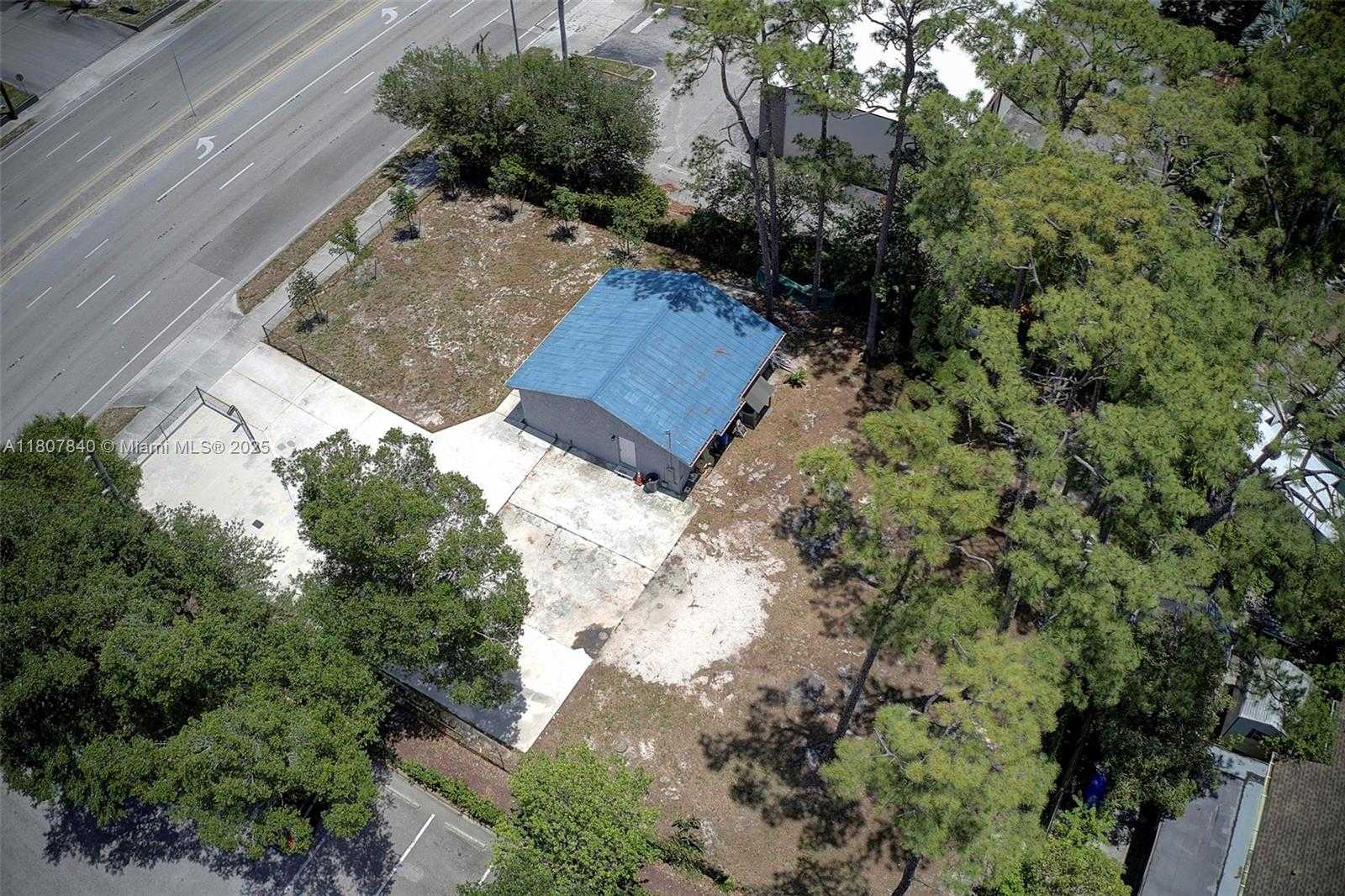 Small Image of 4736 LAKE WORTH RD, Green Acres Number 31