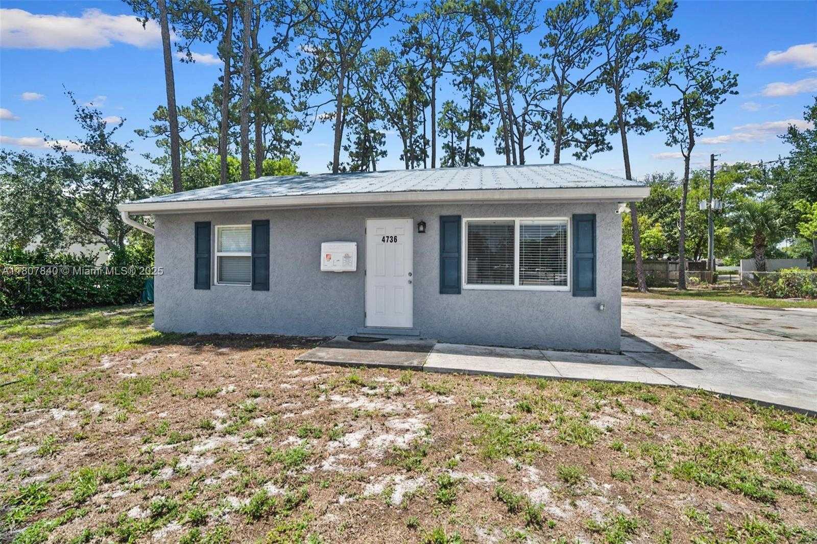 Small Image of 4736 LAKE WORTH RD, Green Acres Number 7