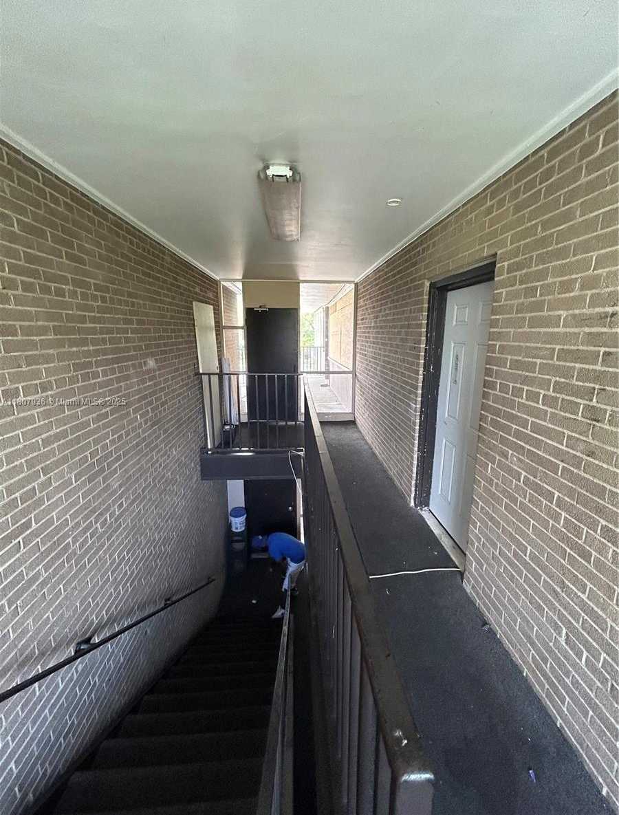 Small Image of 16501 GREENFIELD, Out of City Number 17