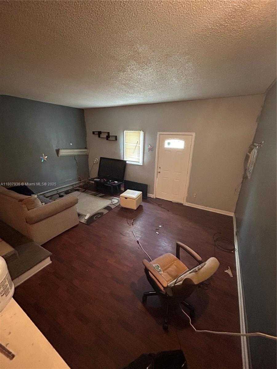 Small Image of 16501 GREENFIELD, Out of City Number 22