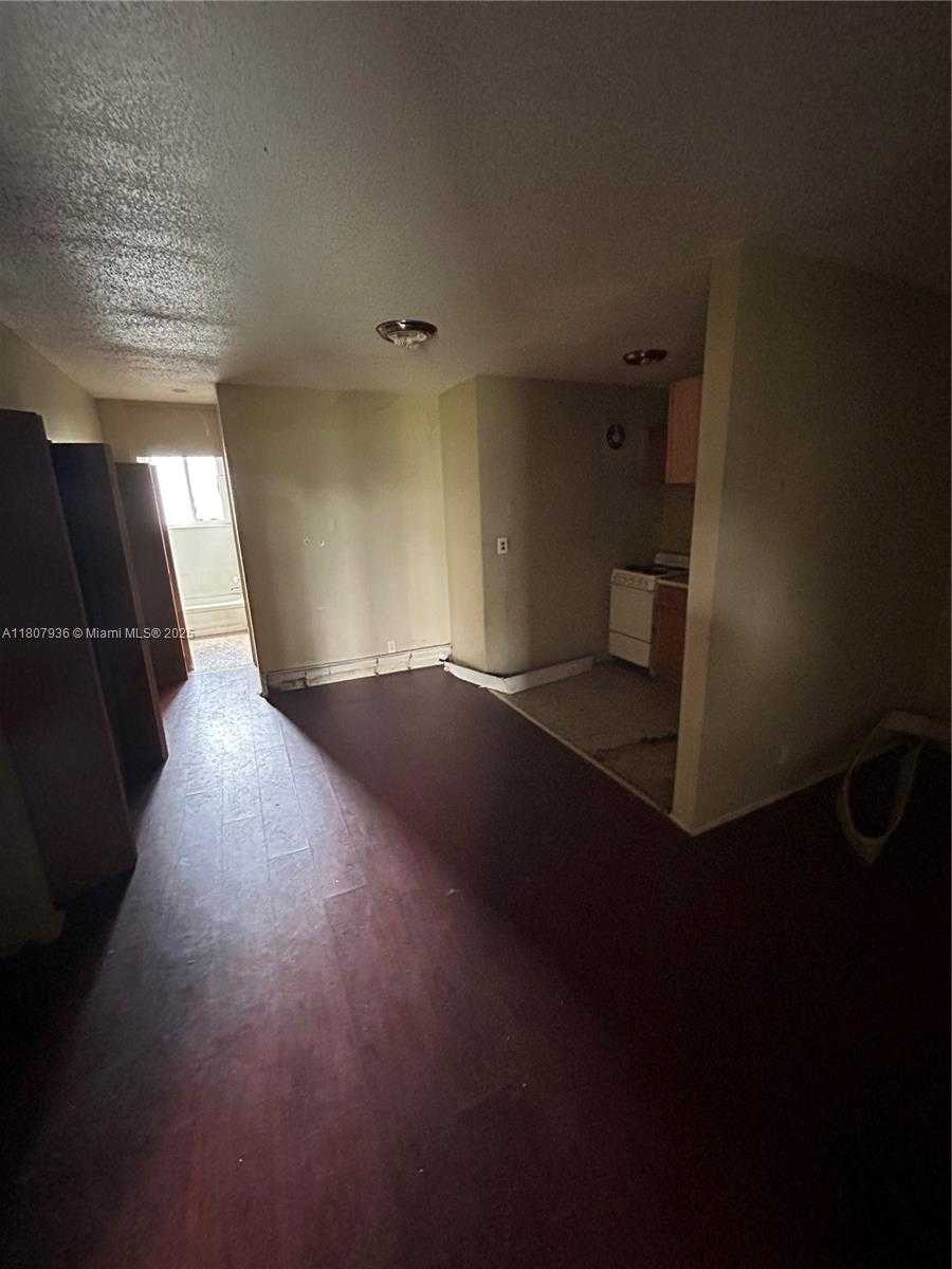 Small Image of 16501 GREENFIELD, Out of City Number 27