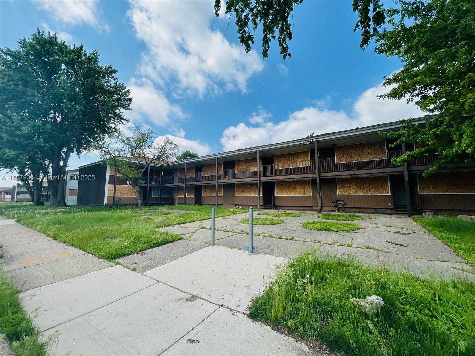 Small Image of 16501 GREENFIELD, Out of City Number 6