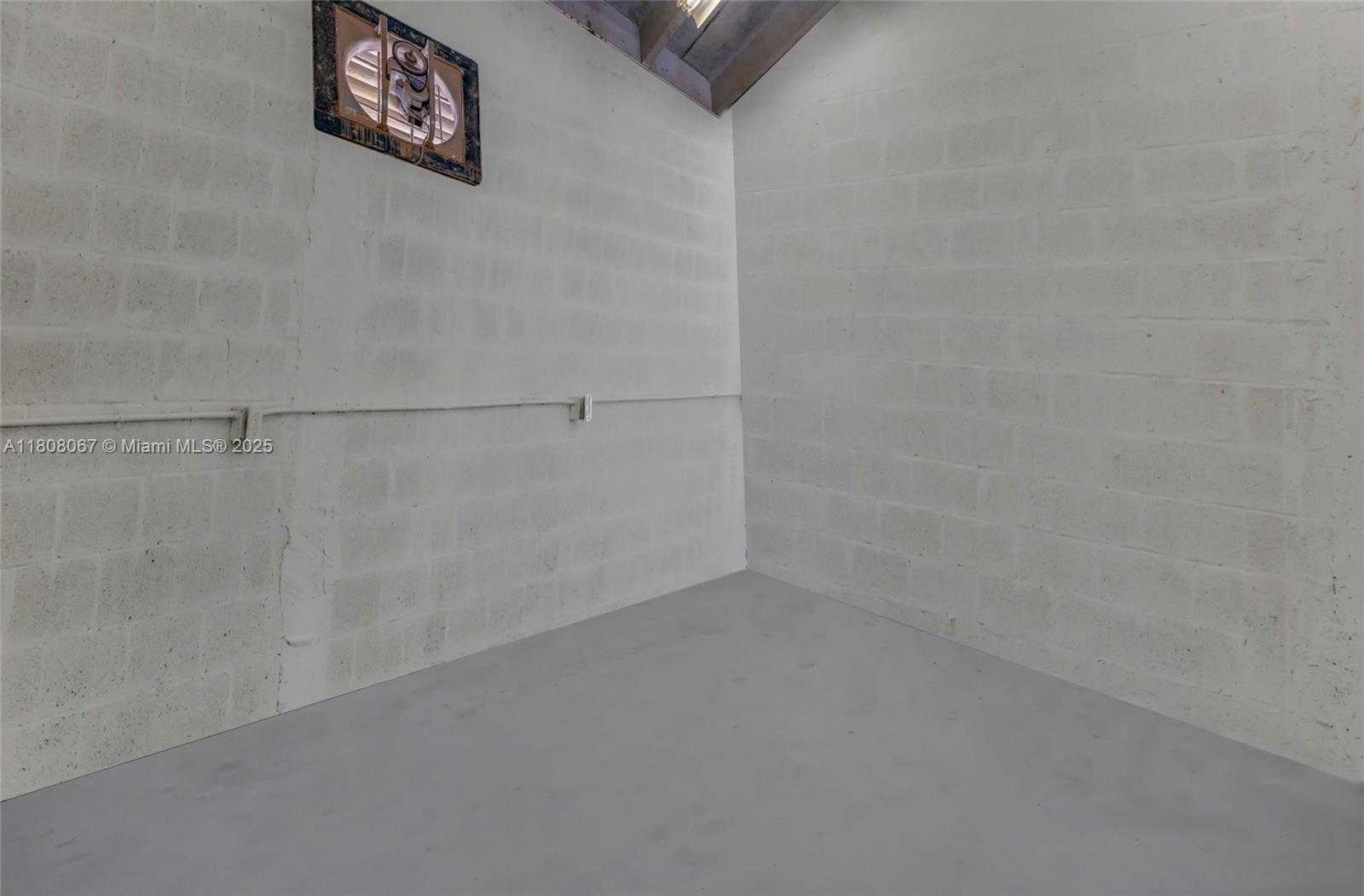 Small Image of 12101 NORTH WEST 98TH AVE, Hialeah Gardens Number 7