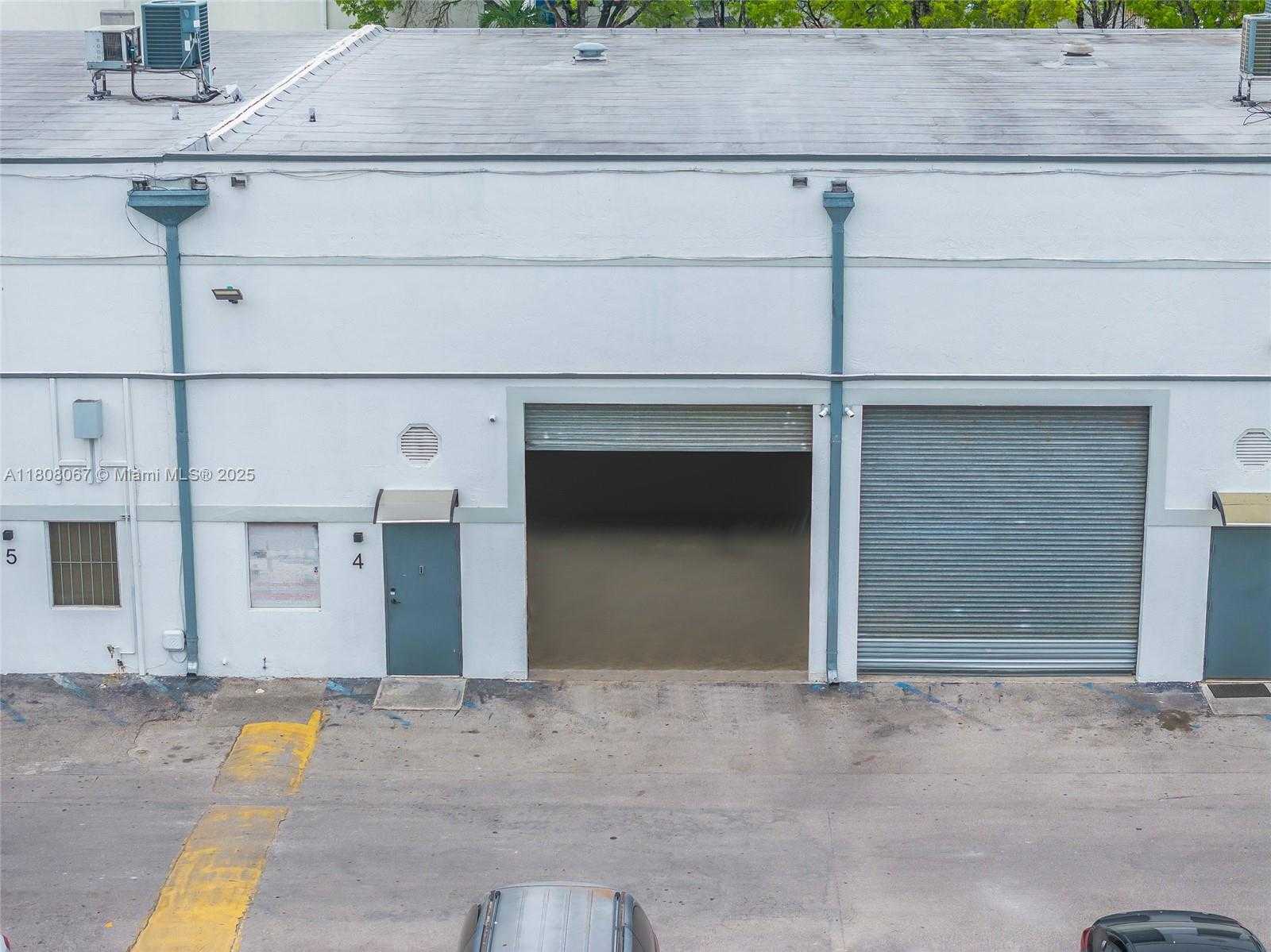 Small Image of 12101 NORTH WEST 98TH AVE, Hialeah Gardens Number 9