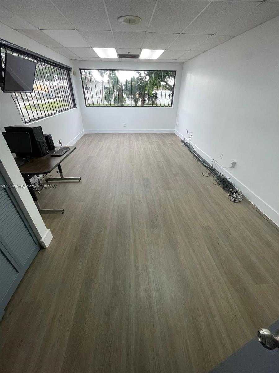 Small Image of 9387 NORTH WEST 13TH ST #7, Doral Number 4