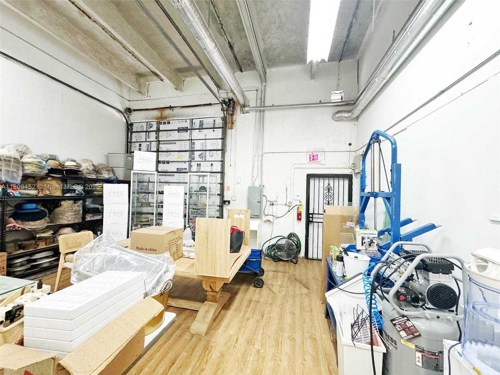 Small Image of 3960 WEST 16TH AVE #204, Hialeah Number 10