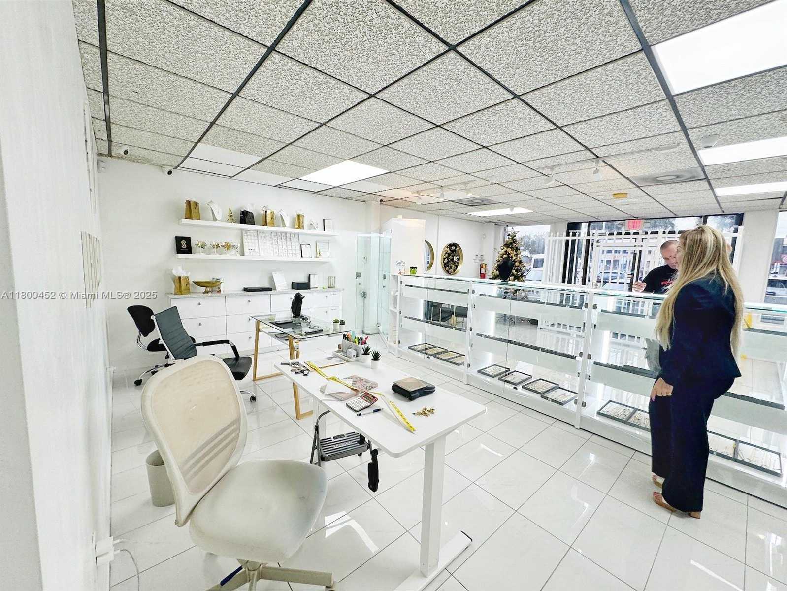 Small Image of 3960 WEST 16TH AVE #204, Hialeah Number 3