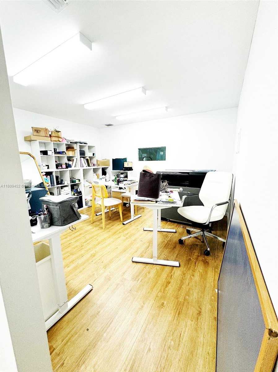 Small Image of 3960 WEST 16TH AVE #204, Hialeah Number 6
