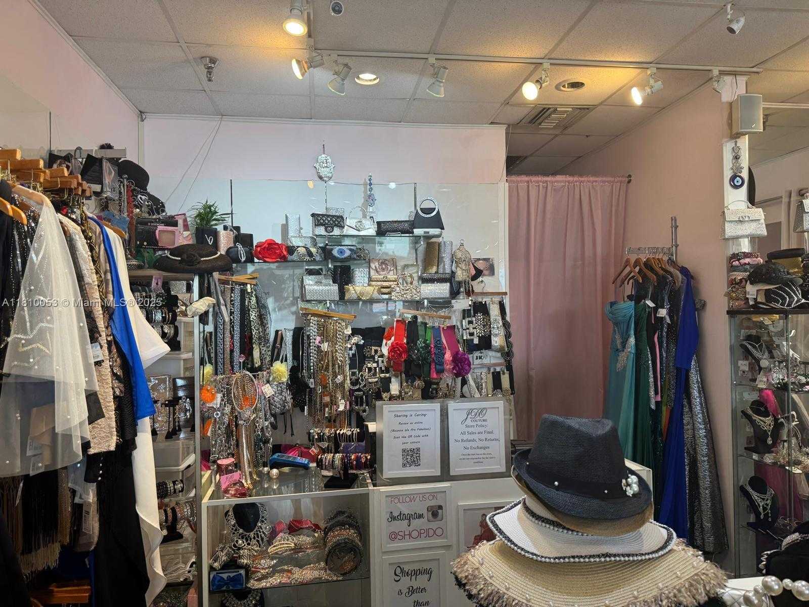 Small Image of 20401 BISCAYNE BLVD, Aventura Number 7