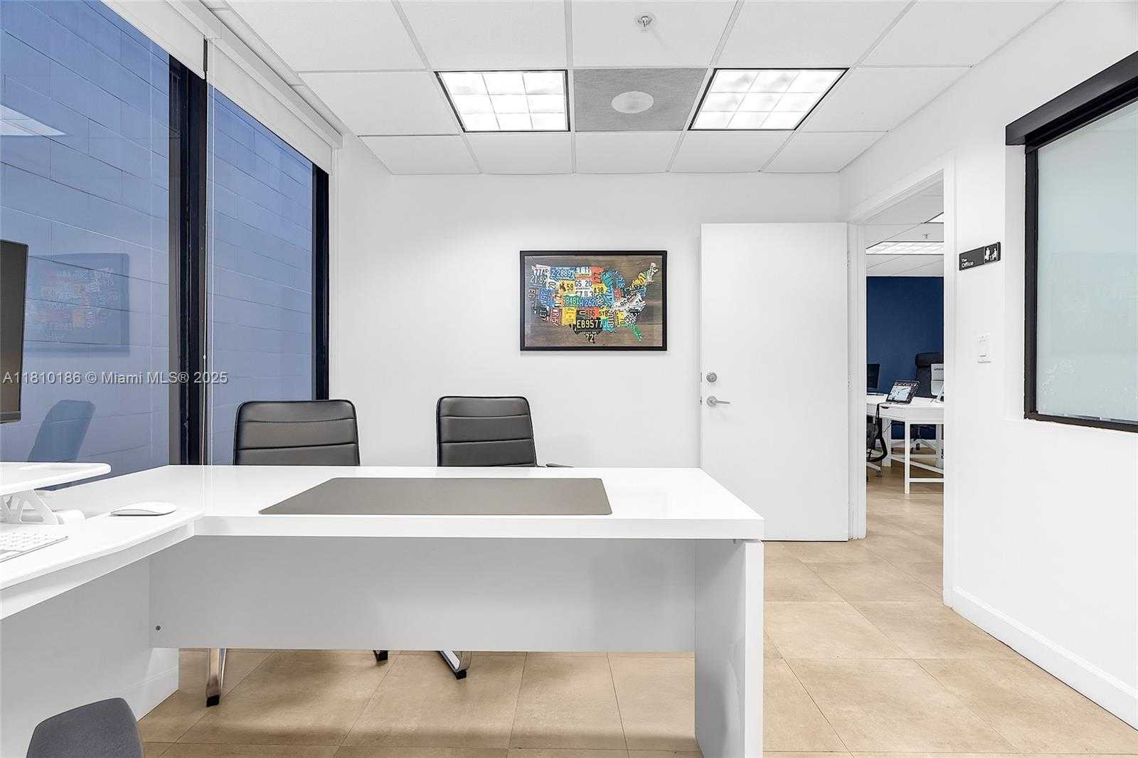 Small Image of 1110 BRICKELL AVE #806, Miami Number 18